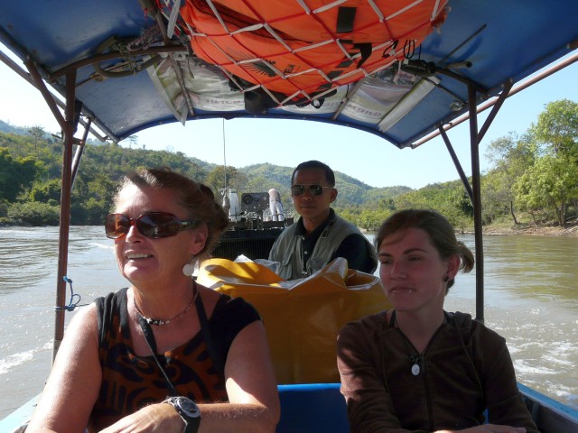 Nina, boatman and Nadia from Italy